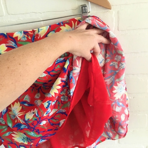 Anthropologie x The Korner Mini Tennis Skirt Coquette Floral Red Yellow Flowy M - Picture 8 of 13